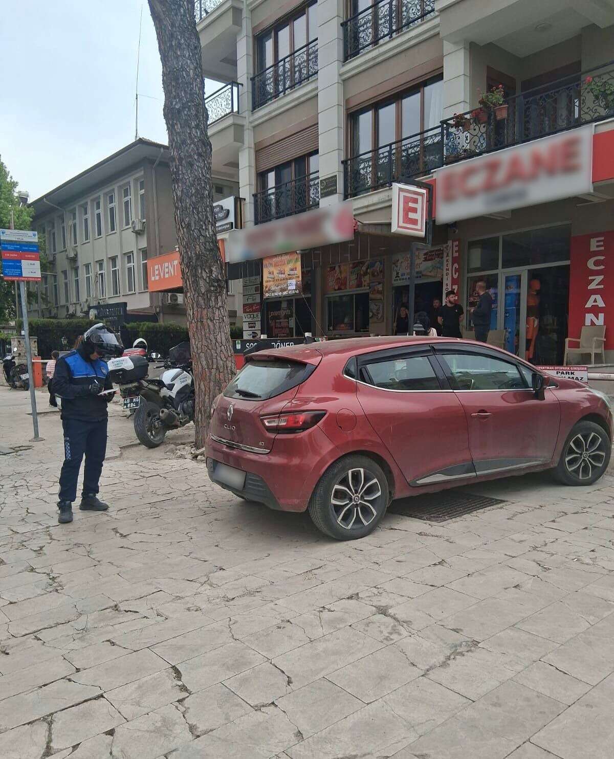 Menteşe’de Kaldırım İşgaline Geçit Yok: 642 Bin TL Ceza 6